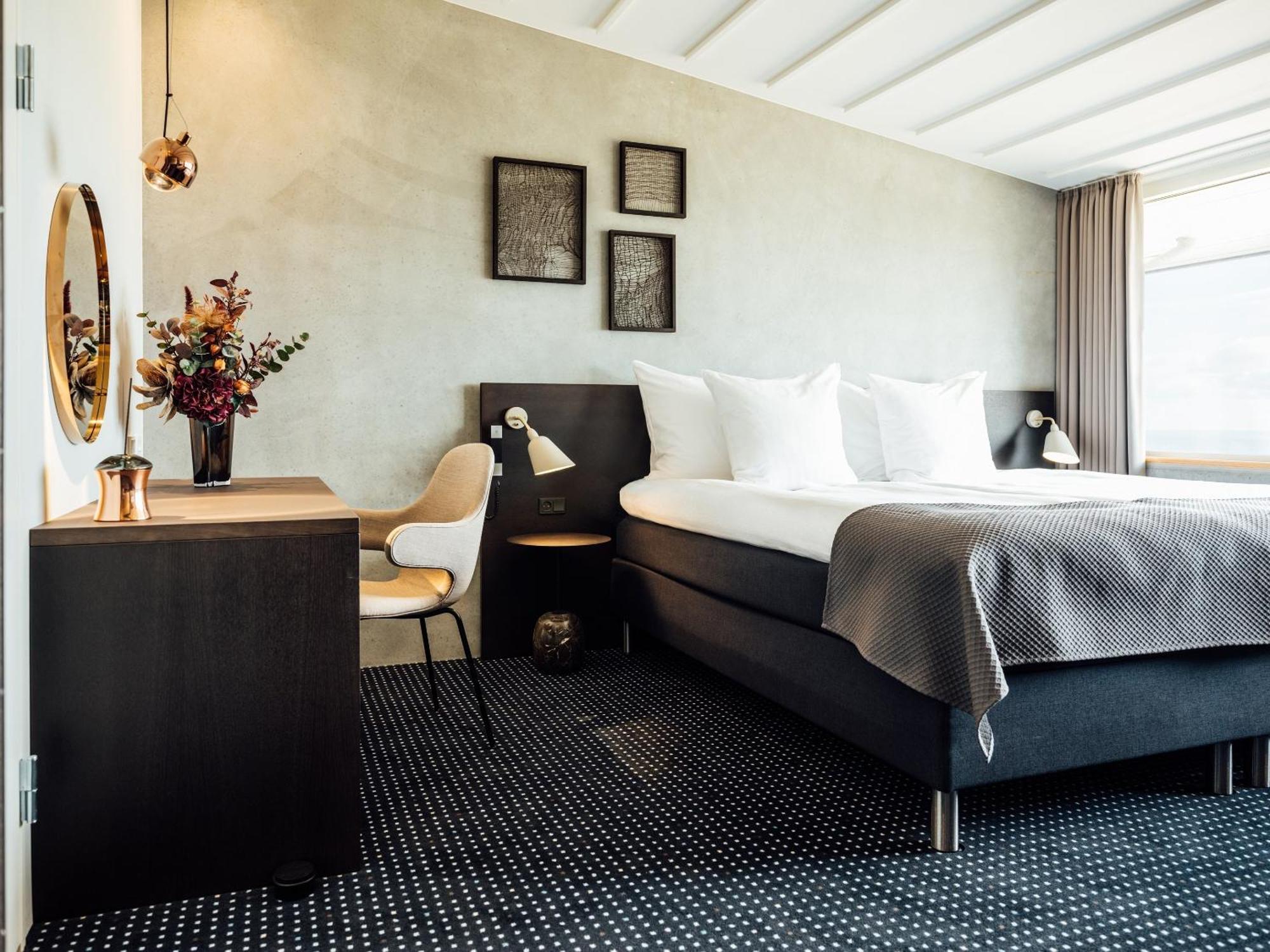 Hotel Foroyar Torshavn Exterior photo